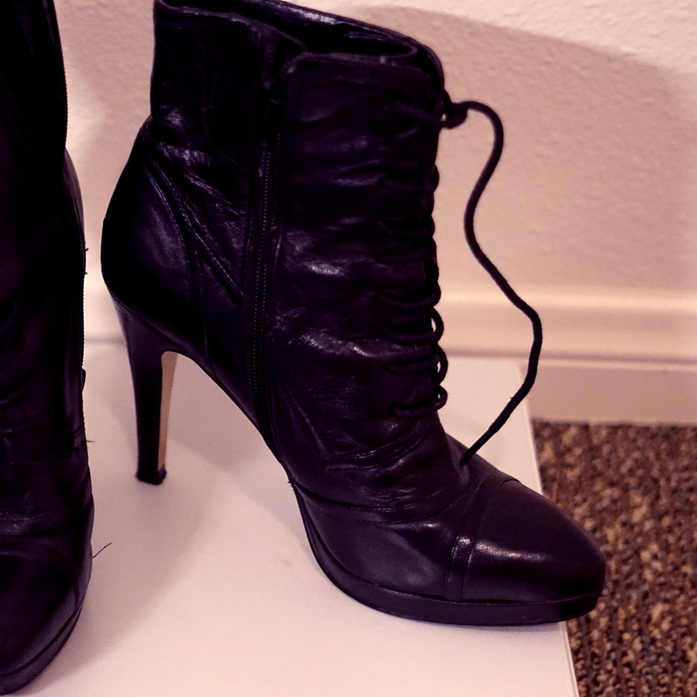 Guess lace up  bootie heels